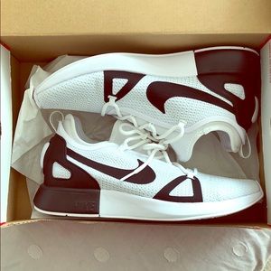 Nike Shoes - Men’s Duel Racer running shoes SZ 10 Nike Shoes - Men’s Duel Racer running shoes SZ 10